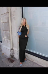 Sleeveless single- breasted suit with high-waisted skirt Bellaward